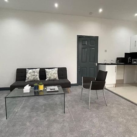 Suite 1- Luxury 1 Bed Apt- Leicester City- Free Parking Bagian luar foto