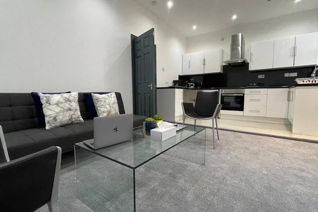 Suite 1- Luxury 1 Bed Apt- Leicester City- Free Parking Bagian luar foto